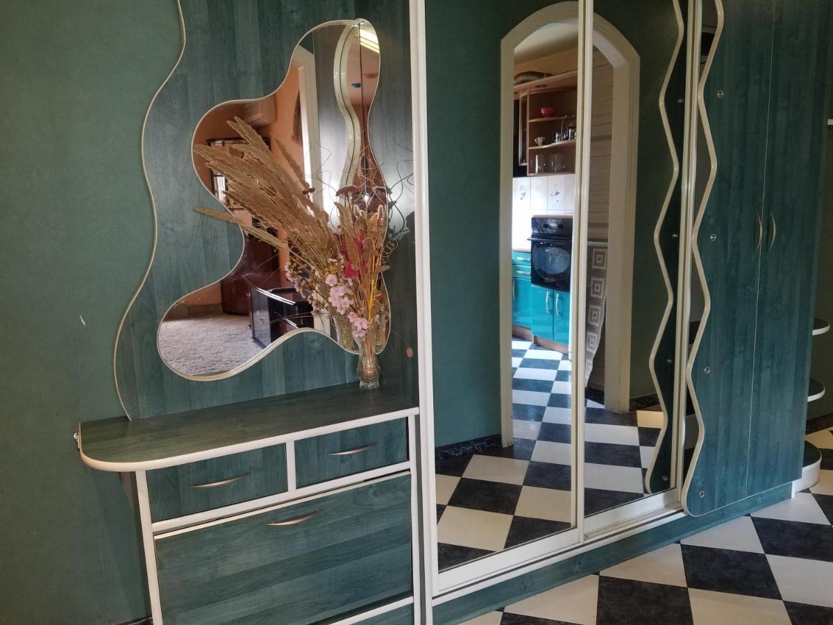 Viktor Apartment Chornomorsk Bagian luar foto